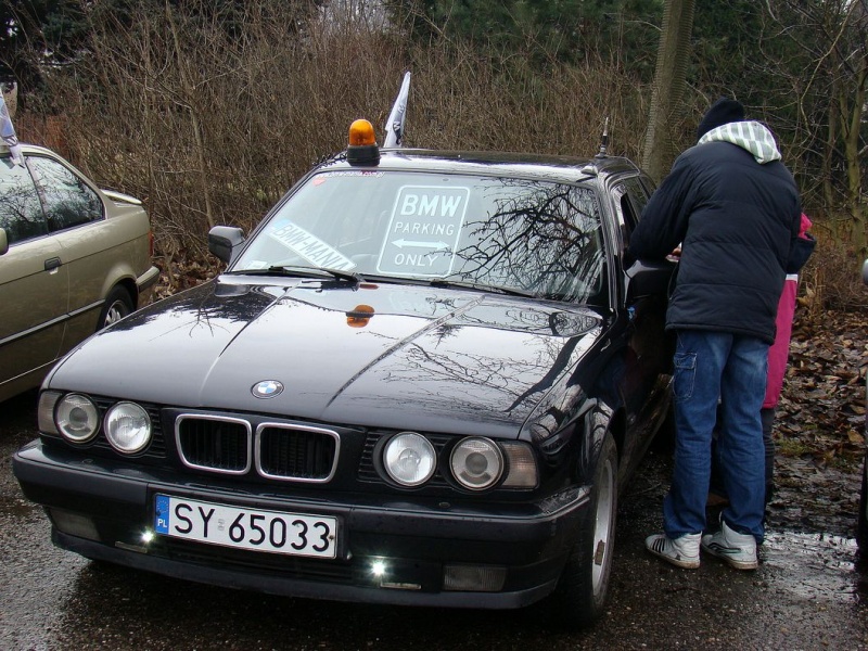 Zdjęcie w galerii na portalu naszwodzislaw.com: Tak grają na rynku i parkingu WPK wiadomości z regionu