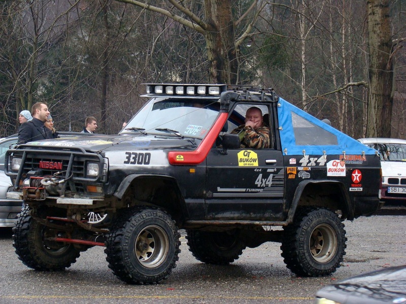 Zdjęcie w galerii na portalu naszwodzislaw.com: Tak grają na rynku i parkingu WPK wiadomości z regionu