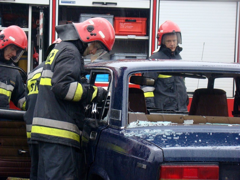 Zdjęcie w galerii na portalu naszwodzislaw.com: Tak grają na rynku i parkingu WPK wiadomości z regionu