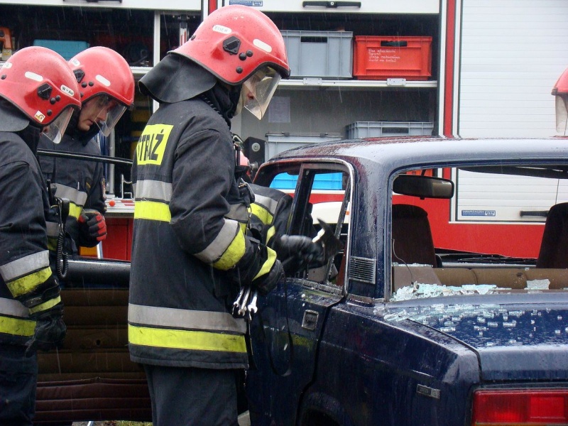 Zdjęcie w galerii na portalu naszwodzislaw.com: Tak grają na rynku i parkingu WPK wiadomości z regionu