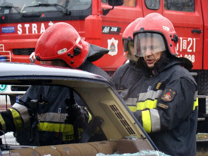 Zdjęcie w galerii na portalu naszwodzislaw.com: Tak grają na rynku i parkingu WPK wiadomości z regionu