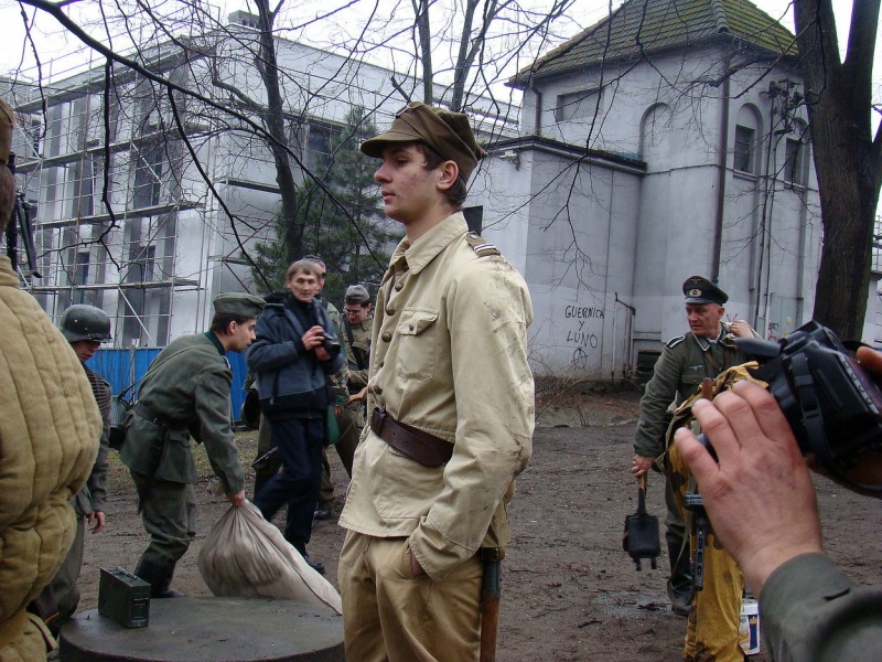 Zdjęcie w galerii na portalu naszwodzislaw.com: Park miejski opanowali mundurowi wiadomości z regionu