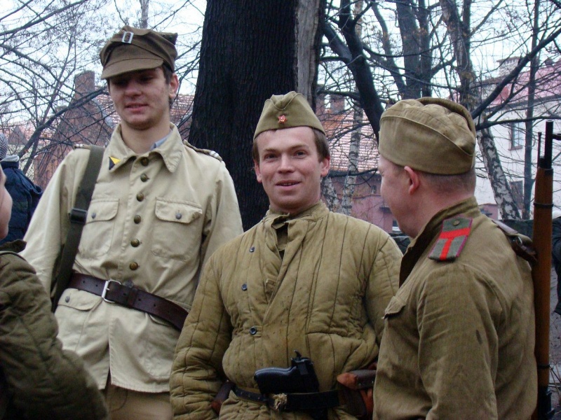 Zdjęcie w galerii na portalu naszwodzislaw.com: Park miejski opanowali mundurowi wiadomości z regionu