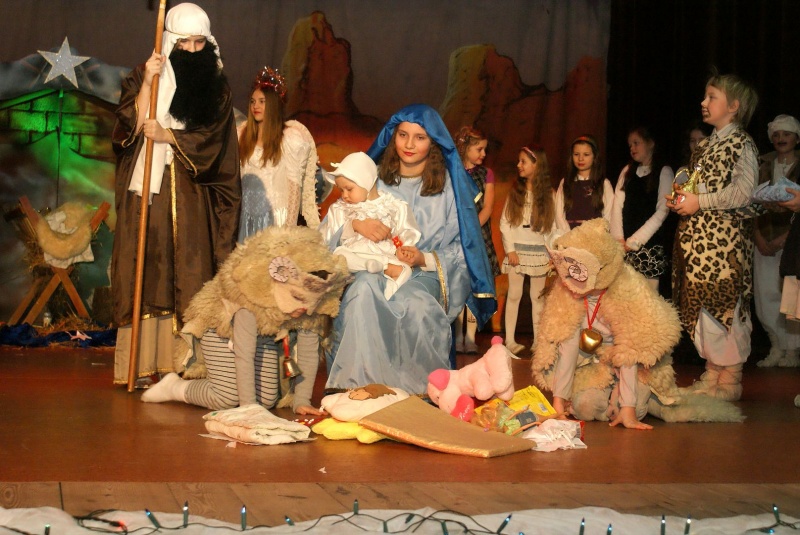 Zdjęcie w galerii na portalu naszwodzislaw.com: Zwycięzcy widowisk jasełkowych wiadomości z regionu