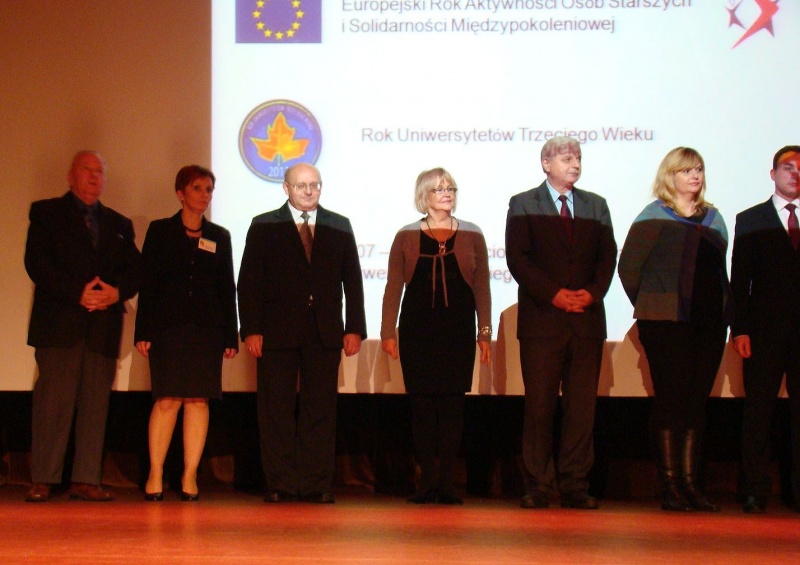 Zdjęcie w galerii na portalu naszwodzislaw.com: Seniorzy wrzucili inny bieg wiadomości z regionu