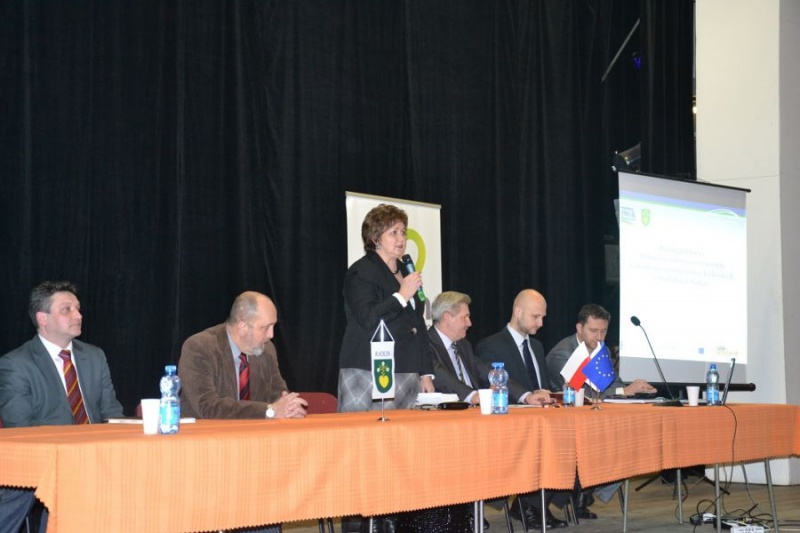 Zdjęcie w galerii na portalu naszwodzislaw.com: Merytorycznie o kanalizacji wiadomości z regionu