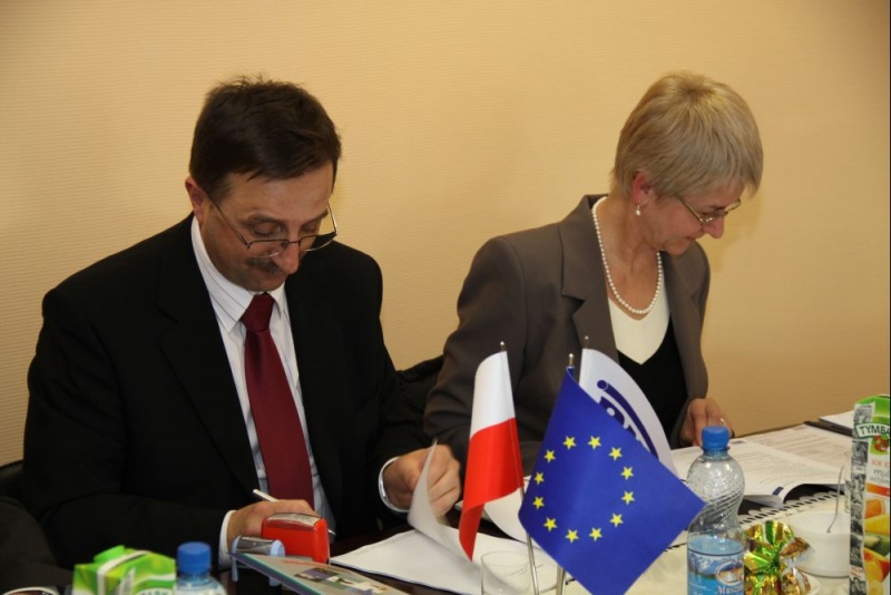 Zdjęcie w galerii na portalu naszwodzislaw.com: Nowy wykonawca kanalizacji w Radlinie II wiadomości z regionu