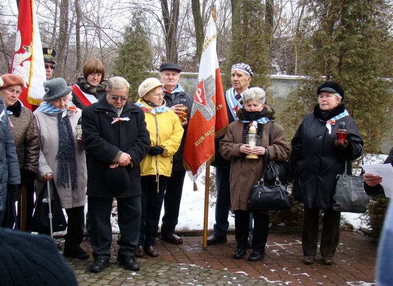 Zdjęcie w galerii na portalu naszwodzislaw.com: Nasze pokolenie wymiera wiadomości z regionu