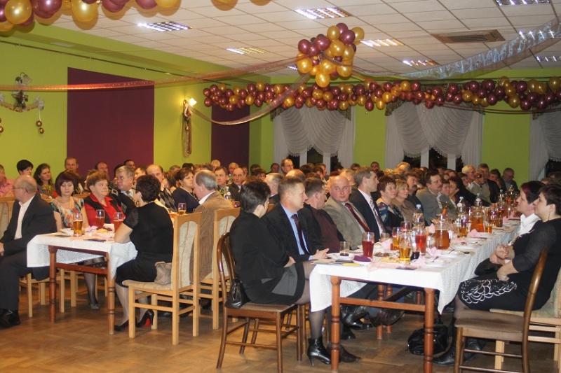 Zdjęcie w galerii na portalu naszwodzislaw.com: Rolnicza biesiada do 2 w nocy wiadomości z regionu