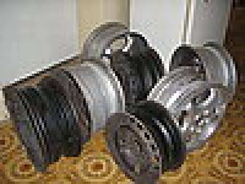 Zdjęcie w galerii na portalu naszwodzislaw.com: Przestępczy duet: odkręcali koła i znikali wiadomości z regionu