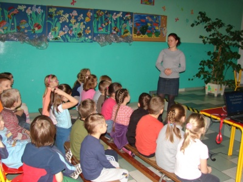 Zdjęcie w galerii na portalu naszwodzislaw.com: Strażnicy zakończyli cykl prelekcji wiadomości z regionu