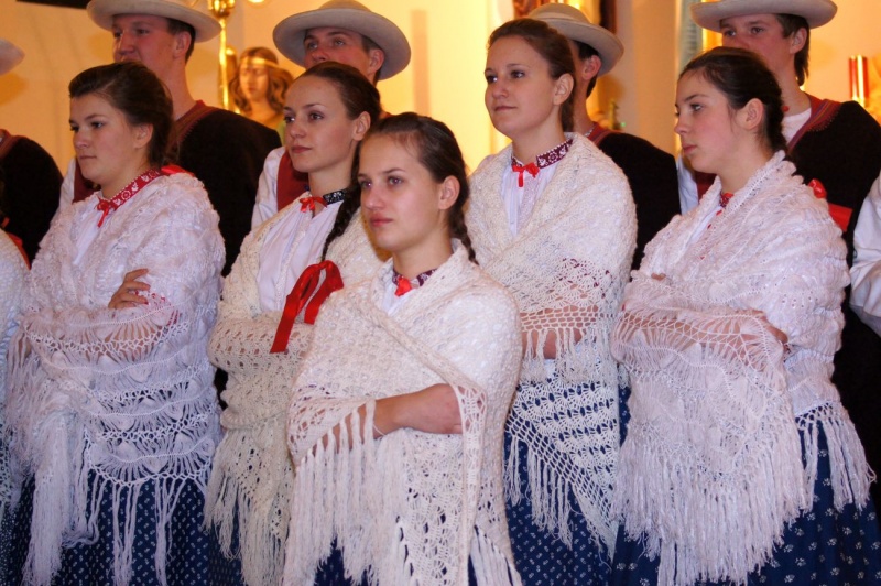 Zdjęcie w galerii na portalu naszwodzislaw.com: Zespół Istebna gościł w Zawadzie wiadomości z regionu