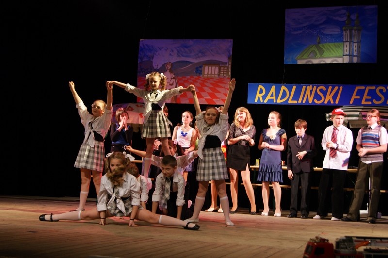 Zdjęcie w galerii na portalu naszwodzislaw.com: Radlin - moje miasto. Widowisko SP 4 wiadomości z regionu