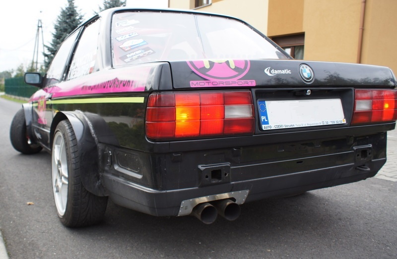 Zdjęcie w galerii na portalu naszwodzislaw.com: Zamienili malucha na BMW wiadomości z regionu