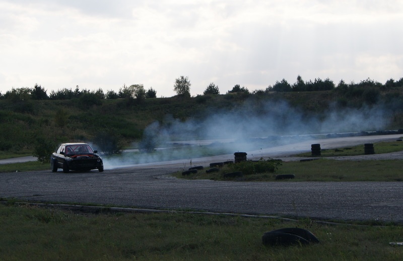 Zdjęcie w galerii na portalu naszwodzislaw.com: Zamienili malucha na BMW wiadomości z regionu