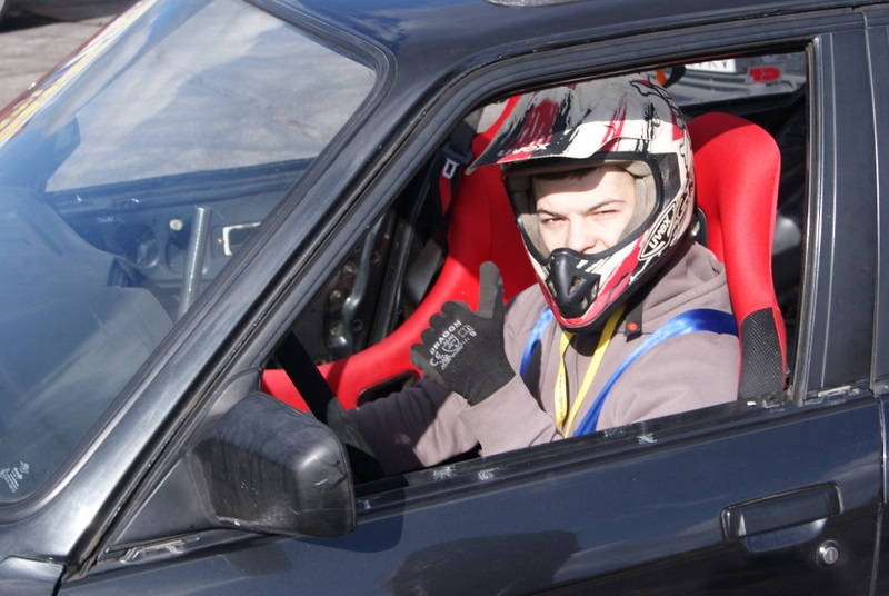 Zdjęcie w galerii na portalu naszwodzislaw.com: Zamienili malucha na BMW wiadomości z regionu