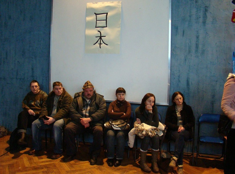 Zdjęcie w galerii na portalu naszwodzislaw.com: Rolowali sushi z krabem i ogórkiem wiadomości z regionu