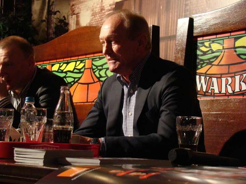 Zdjęcie w galerii na portalu naszwodzislaw.com: Trener Smuda dobrze czuje się na Śląsku wiadomości z regionu