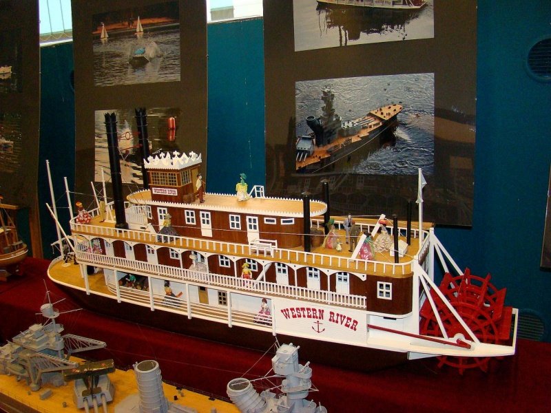 Zdjęcie w galerii na portalu naszwodzislaw.com: Model jak z Czasu honoru wiadomości z regionu