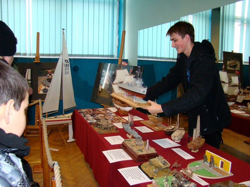 Zdjęcie w galerii na portalu naszwodzislaw.com: Model jak z Czasu honoru wiadomości z regionu