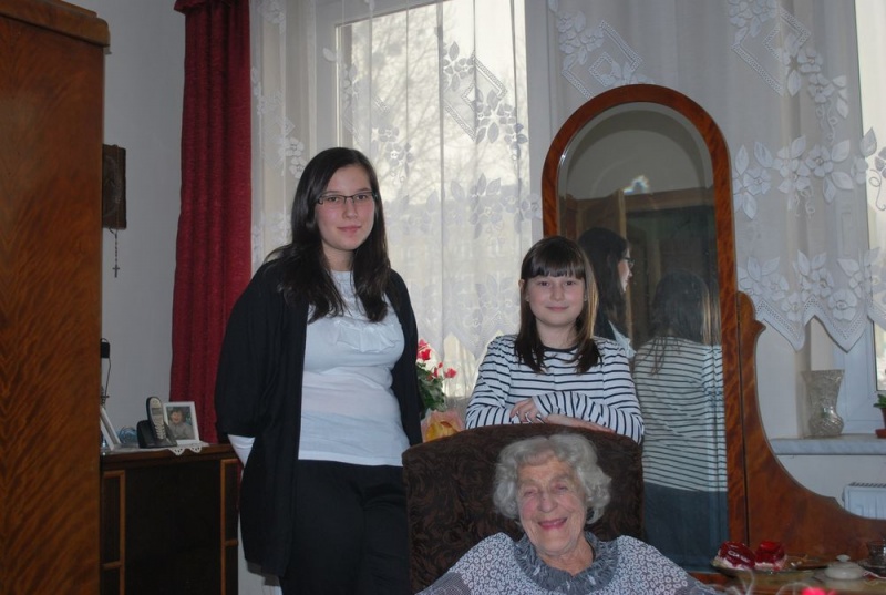 Zdjęcie w galerii na portalu naszwodzislaw.com: Jubilatka jest fanką boksu wiadomości z regionu