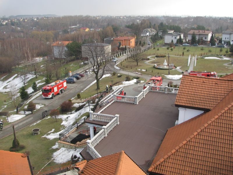 Zdjęcie w galerii na portalu naszwodzislaw.com: Pożar w domu przyjęć wiadomości z regionu