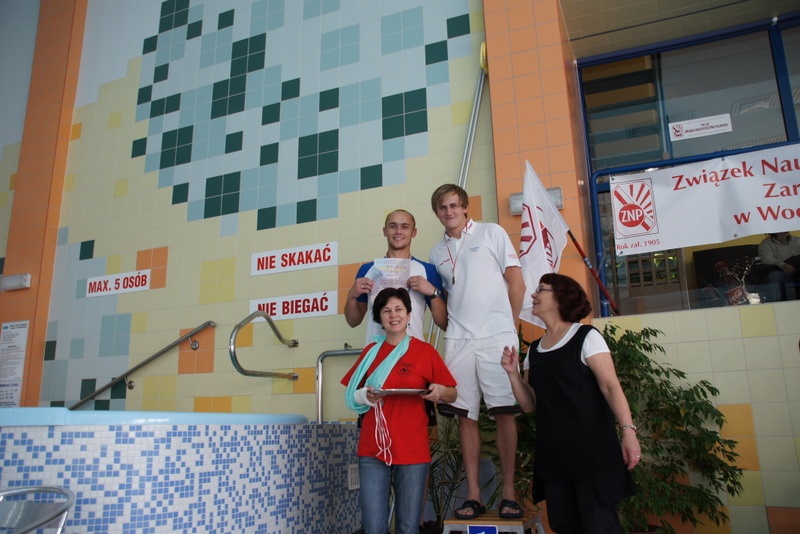 Zdjęcie w galerii na portalu naszwodzislaw.com: Mityng pływacki nauczycieli w Radlinie wiadomości z regionu