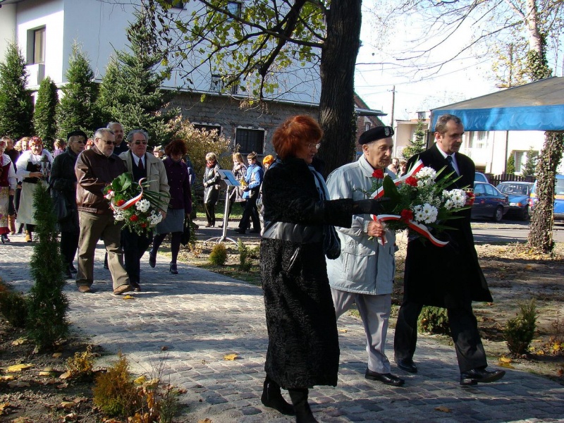 Zdjęcie w galerii na portalu naszwodzislaw.com: Ocalony od ZAPOMNIENIA wiadomości z regionu