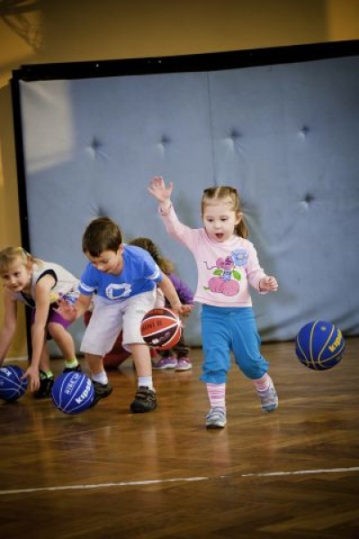 Zdjęcie w galerii na portalu naszwodzislaw.com: Pozwól dziecku na Aktywność wiadomości z regionu