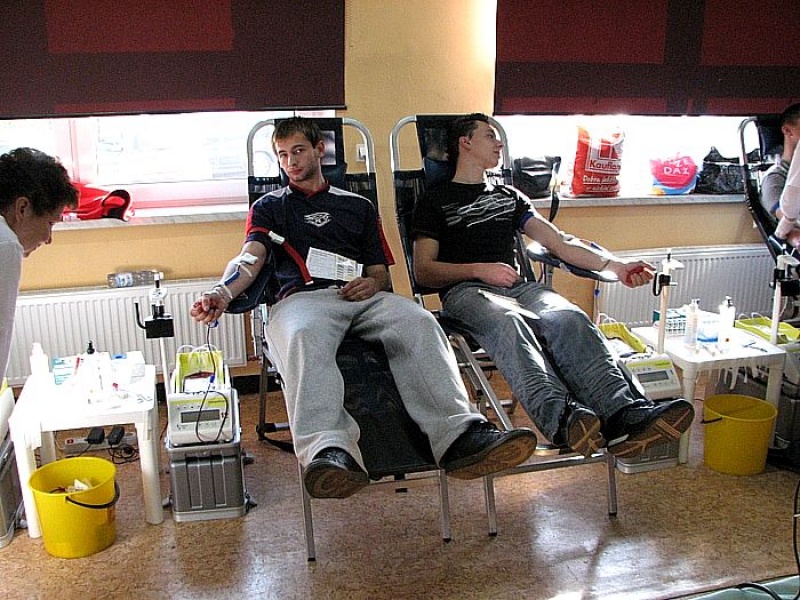 Zdjęcie w galerii na portalu naszwodzislaw.com: 51 osób oddało 22,95 litrów krwi wiadomości z regionu