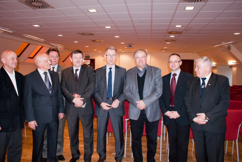 Zdjęcie w galerii na portalu naszwodzislaw.com: Nasi trenerzy odebrali licencje wiadomości z regionu