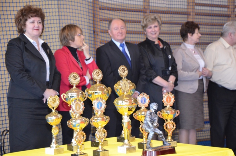 Zdjęcie w galerii na portalu naszwodzislaw.com: Zwyciężył ZS im. 14 Pułku Powstańców Śl. wiadomości z regionu