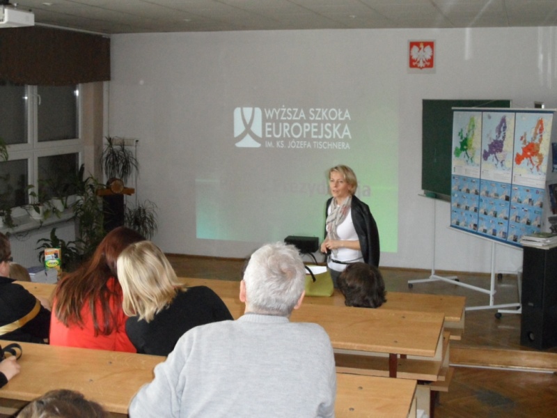 Zdjęcie w galerii na portalu naszwodzislaw.com: Impreza w gaju oliwnym  wiadomości z regionu