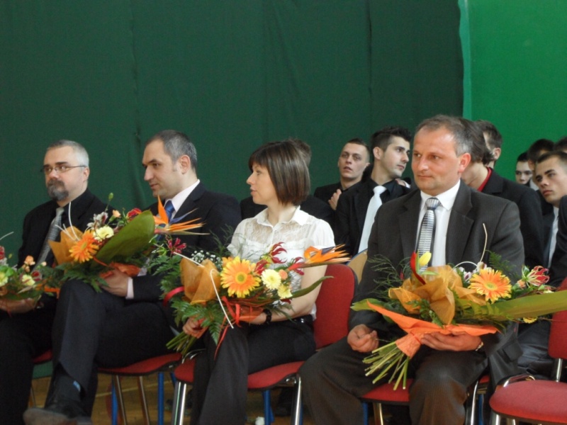 Zdjęcie w galerii na portalu naszwodzislaw.com: Maturzyści zakończyli rok szkolny wiadomości z regionu