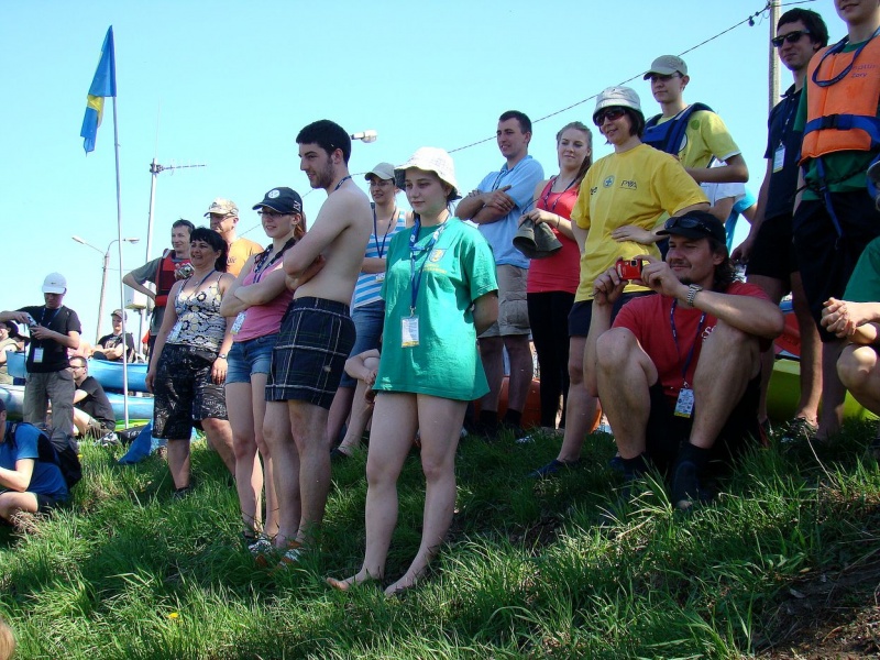 Zdjęcie w galerii na portalu naszwodzislaw.com: Neptun i Wiosenki na otwarciu Rudy wiadomości z regionu