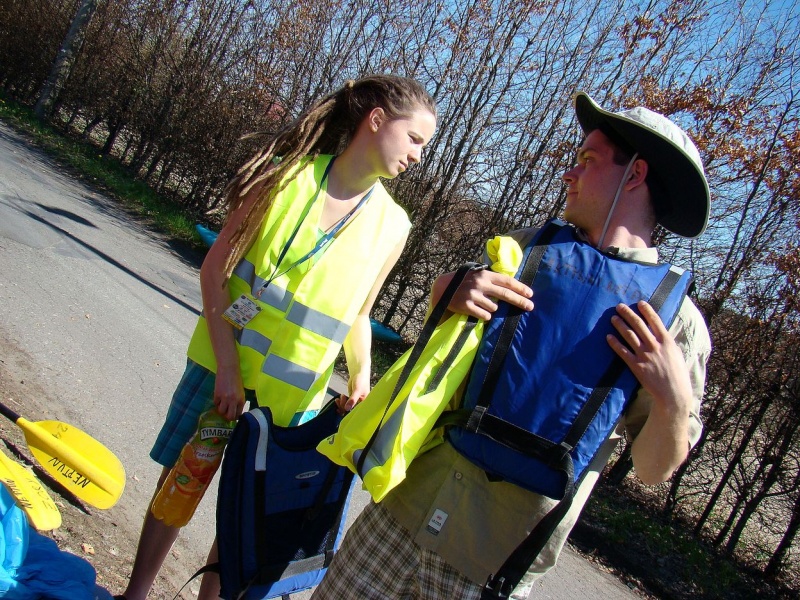 Zdjęcie w galerii na portalu naszwodzislaw.com: Neptun i Wiosenki na otwarciu Rudy wiadomości z regionu