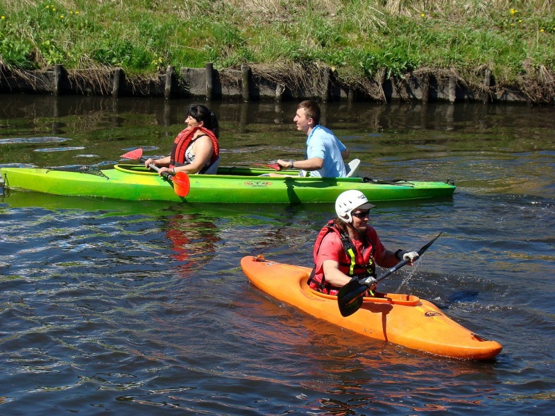 Zdjęcie w galerii na portalu naszwodzislaw.com: Neptun i Wiosenki na otwarciu Rudy wiadomości z regionu