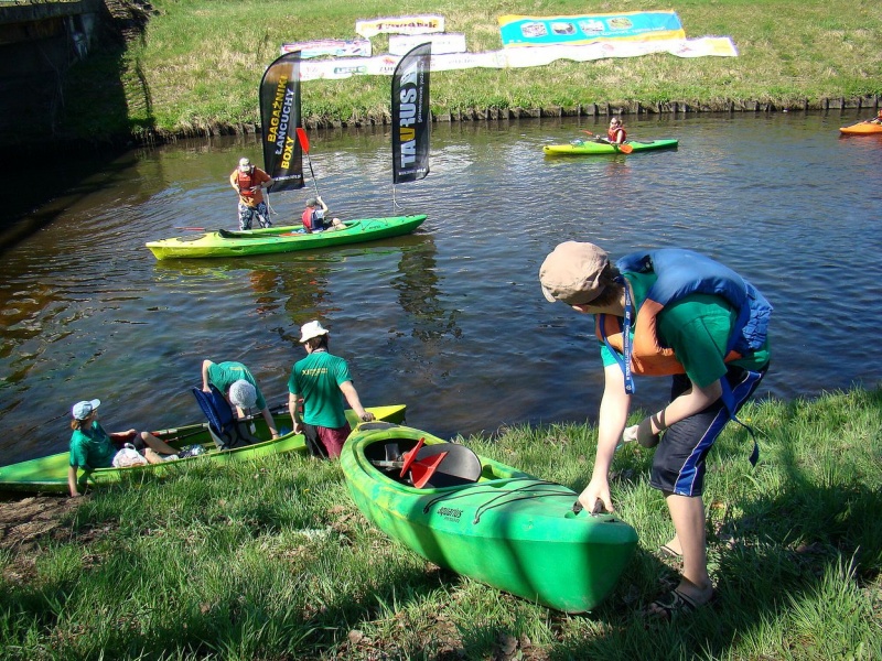 Zdjęcie w galerii na portalu naszwodzislaw.com: Neptun i Wiosenki na otwarciu Rudy wiadomości z regionu