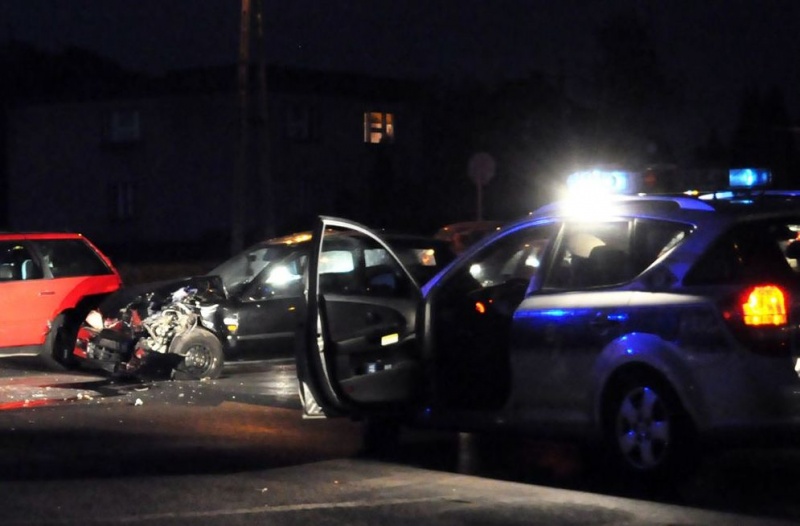 Zdjęcie w galerii na portalu naszwodzislaw.com: Wypadek na Łapaczu. Ranne dzieci wiadomości z regionu