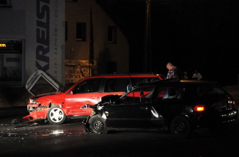 Zdjęcie w galerii na portalu naszwodzislaw.com: Wypadek na Łapaczu. Ranne dzieci wiadomości z regionu