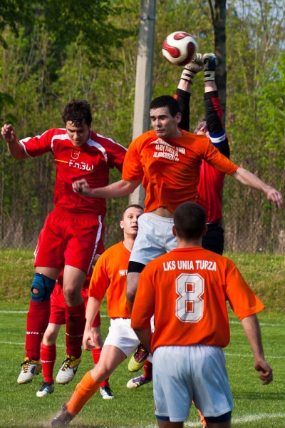 Zdjęcie w galerii na portalu naszwodzislaw.com: Turza wywozi punkty z Krzanowic wiadomości z regionu