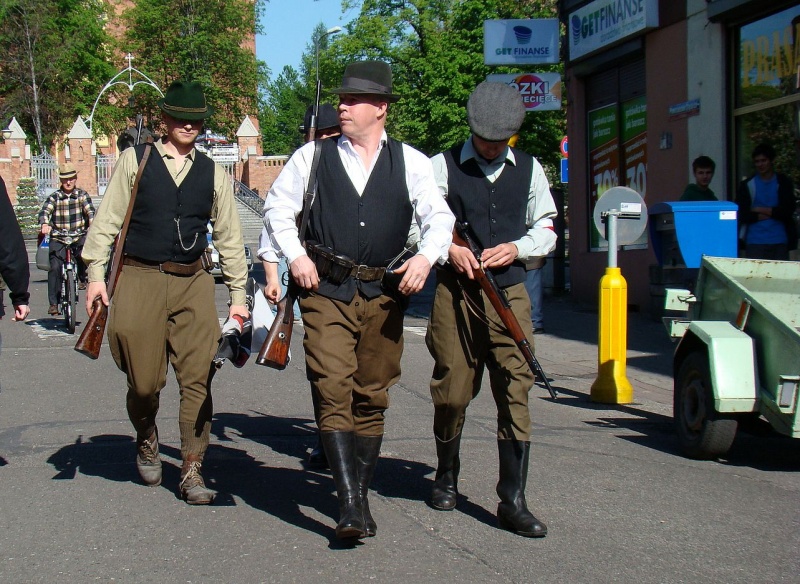 Zdjęcie w galerii na portalu naszwodzislaw.com: Rekonstruktorzy z Wodzisławia na deptaku wiadomości z regionu