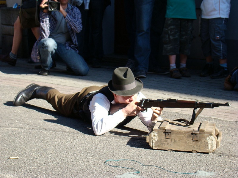 Zdjęcie w galerii na portalu naszwodzislaw.com: Rekonstruktorzy z Wodzisławia na deptaku wiadomości z regionu