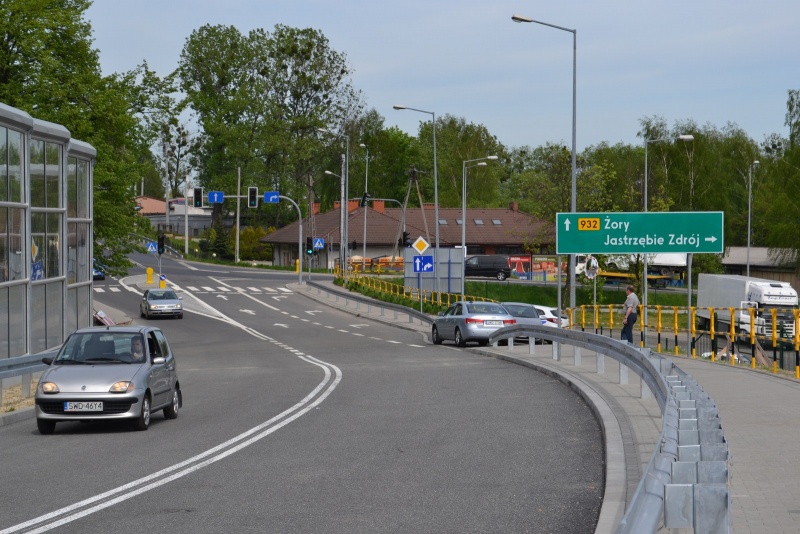 Zdjęcie w galerii na portalu naszwodzislaw.com: Nowy wiadukt już przejezdny wiadomości z regionu