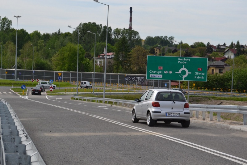 Zdjęcie w galerii na portalu naszwodzislaw.com: Nowy wiadukt już przejezdny wiadomości z regionu