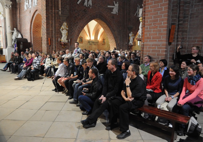 Zdjęcie w galerii na portalu naszwodzislaw.com: Hołownia w Rudach: słabość Kościoła to my wiadomości z regionu