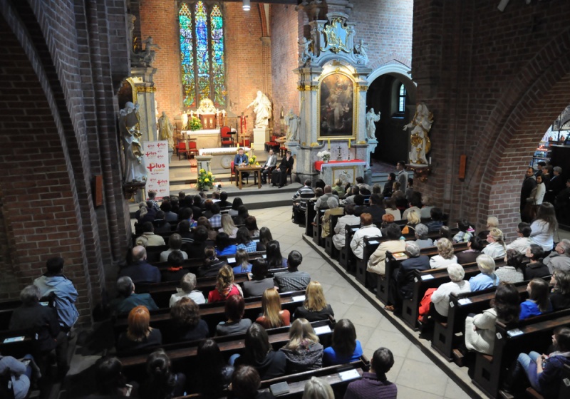 Zdjęcie w galerii na portalu naszwodzislaw.com: Hołownia w Rudach: słabość Kościoła to my wiadomości z regionu