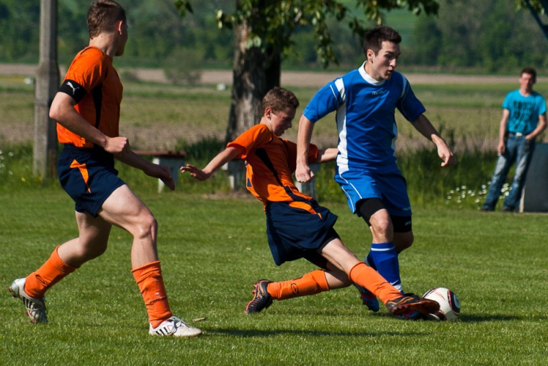 Zdjęcie w galerii na portalu naszwodzislaw.com: Na lidera nie ma mocnych wiadomości z regionu