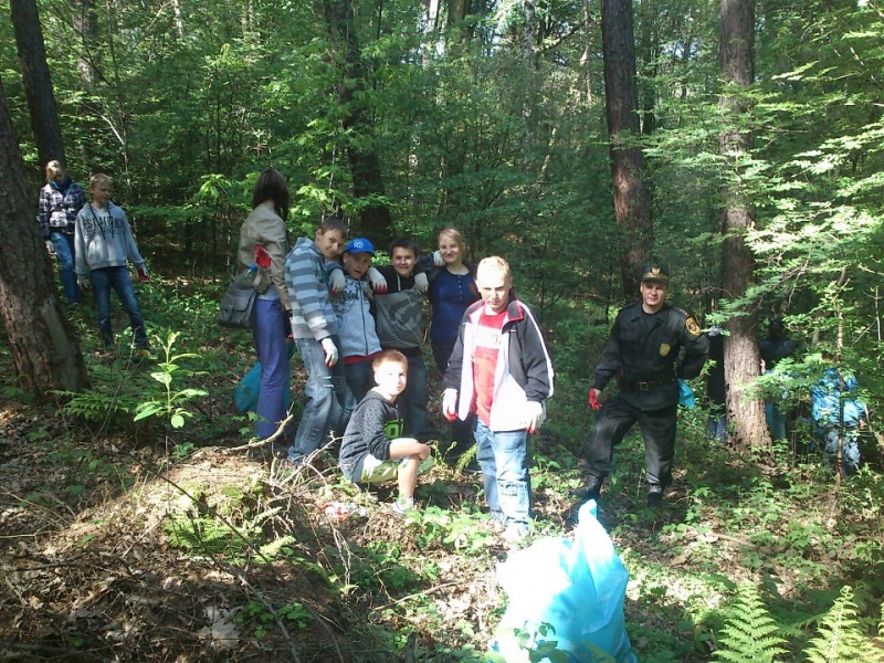 Zdjęcie w galerii na portalu naszwodzislaw.com: Wielkie sprzątanie Balatonu wiadomości z regionu