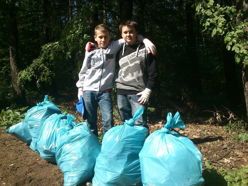 Zdjęcie w galerii na portalu naszwodzislaw.com: Wielkie sprzątanie Balatonu wiadomości z regionu